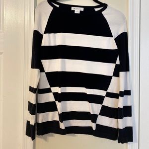 Black and white striped Sweater